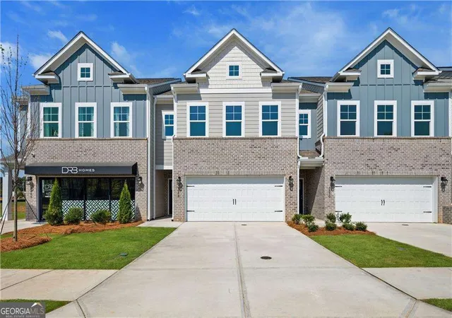 Photo 1 of Townhouse for sale at 3663 Donovan Cir, Loganville, GA 30052 | MLS# 10821098 | Listing updated on 2026-09-21