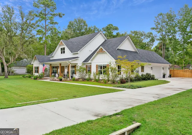 2nd image of 111 Laurel Grove Plantation Rd, Brunswick, GA 31523 | MLS# 10806334