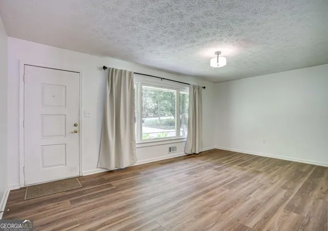 Photo 3 of Single family home for sale at 188 Pine Forest Dr, Lawrenceville, GA 30046 | MLS# 10820239 | Listing updated on 2026-08-31
