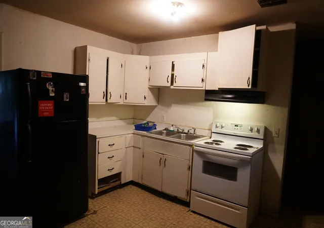 Photo 4 of Sale Pending at 6529 Boca Grande Blvd, Forest Park, GA 30297 | MLS# 10832566 | Listing updated on 2026-09-11