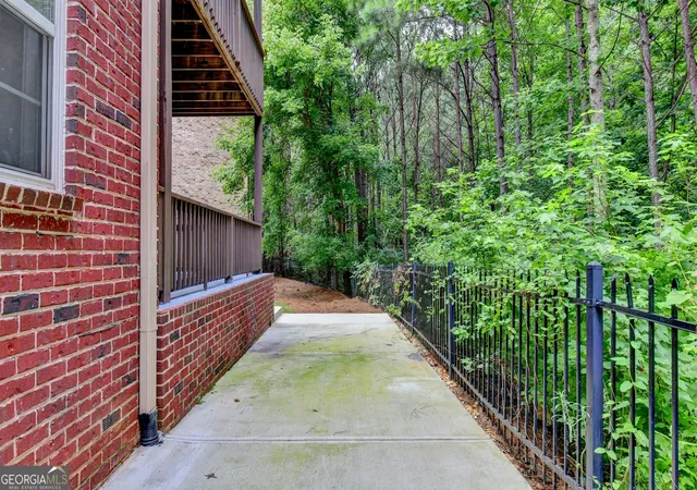 Photo 3 of Single family home for sale at 2511 Royston Dr, Duluth, GA 30097 | MLS# 10807325 | Listing updated on 2026-09-16