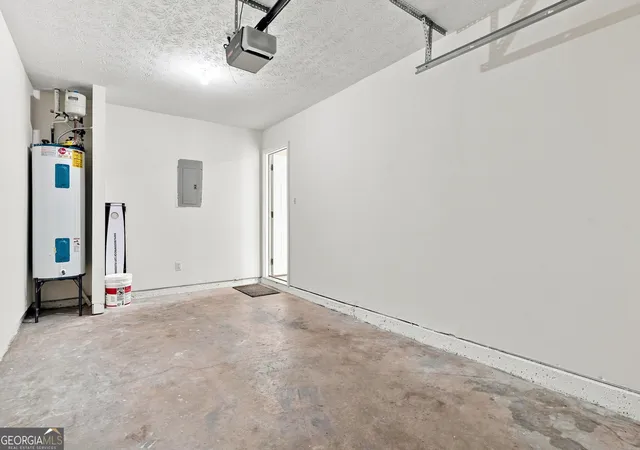 Photo 4 of Townhouse for sale at 2686 Waverly Hills Dr, Lawrenceville, GA 30044 | MLS# 10835775 | Listing updated on 2026-09-12