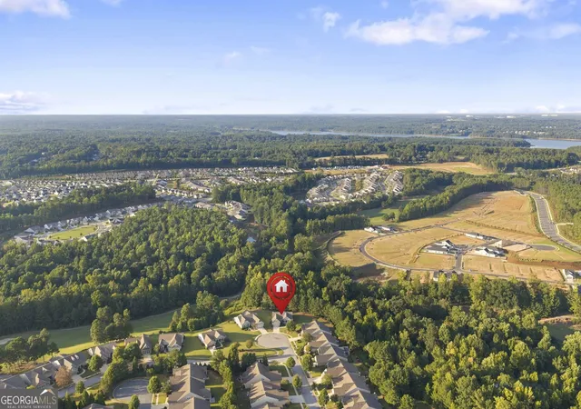 Photo 2 of Sale Pending at 654 Bentgrass Ct, Griffin, GA 30223 | MLS# 10835485 | Listing updated on 2026-09-09