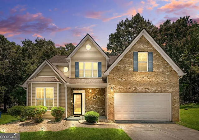 Photo 2 of Single family home for sale at 2432 Temple View Dr, Snellville, GA 30078 | MLS# 10819043 | Listing updated on 2026-09-12