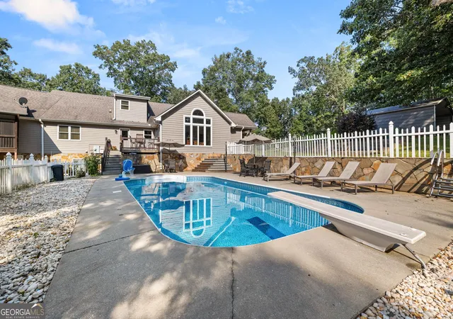 2nd image of 212 Knots Landing Dr, Demorest, GA 30535 | MLS# 10803672