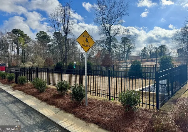Photo 15 of Townhouse for sale at 1004 Castanea Dr, Douglasville, GA 30135 | MLS# 10831885 | Listing updated on 2026-09-11