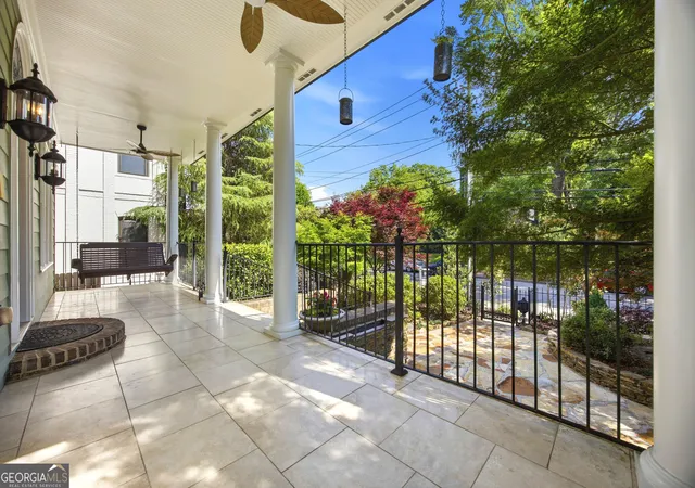 3rd image of 574 East Ave Ne, Atlanta, GA 30312 | MLS# 10759982