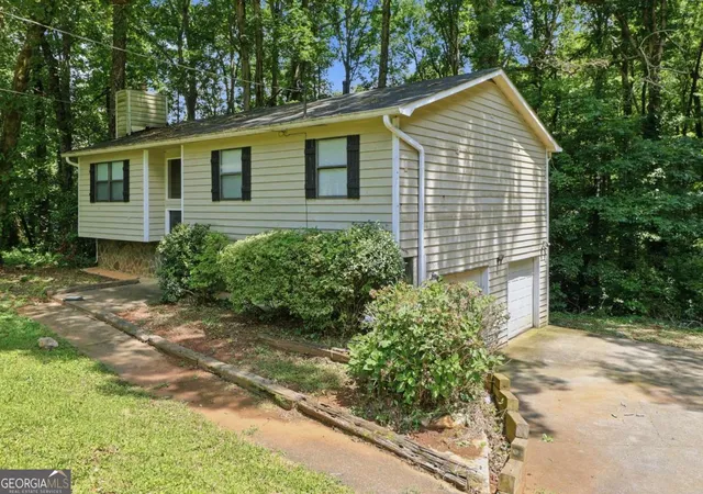 Photo 1 of Single family home for sale at 3750 Junior Ln, Douglasville, GA 30135 | MLS# 10793549 | Listing updated on 2026-08-02