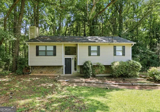 Photo 2 of Single family home for sale at 3750 Junior Ln, Douglasville, GA 30135 | MLS# 10793549 | Listing updated on 2026-08-02