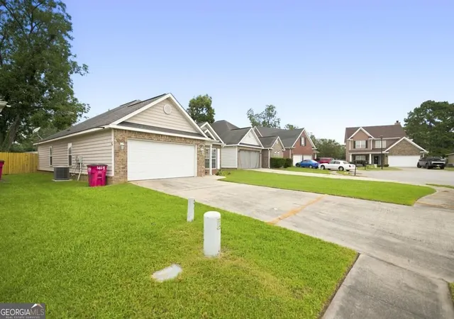 Photo 2 of Single family home for sale at 419 Bob White Rd, Macon, GA 31216 | MLS# 10833638 | Listing updated on 2026-08-27