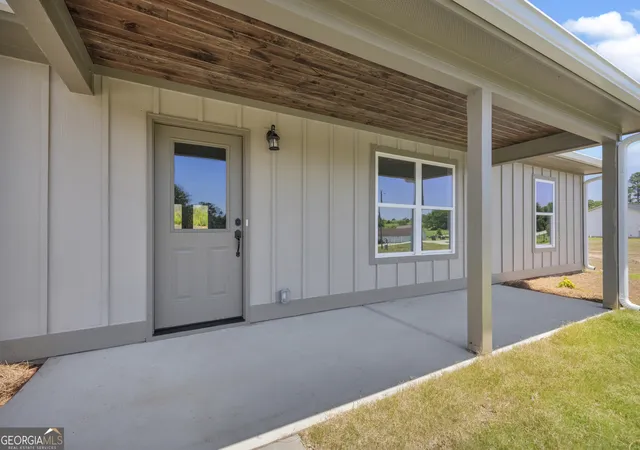 Homes for sale in Carnesville, GA | 1122 Hwy 326, Carnesville, GA 30521 | MLS# 10780165