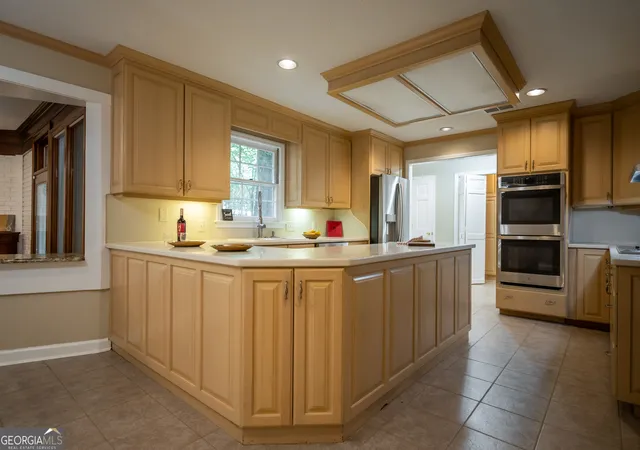 3rd image of 139 Lake Forest Dr, Athens, GA 30607 | MLS# 10777211