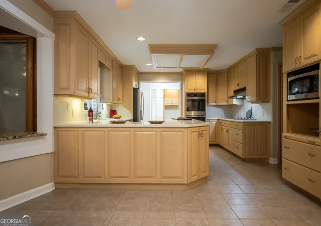 4th image of 139 Lake Forest Dr, Athens, GA 30607 | MLS# 10777211