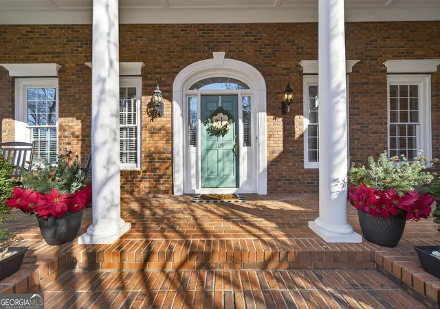 Photo 3 of Sale Pending at 105 Bradford Dr, Macon, GA 31210 | MLS# 10678479 | Listing updated on 2026-02-06