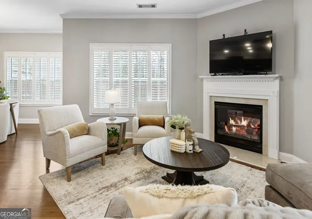 Photo 2 of Sale Pending at 320 Snowgoose Ct, Alpharetta, GA 30022 | MLS# 10800280 | Listing updated on 2026-09-10