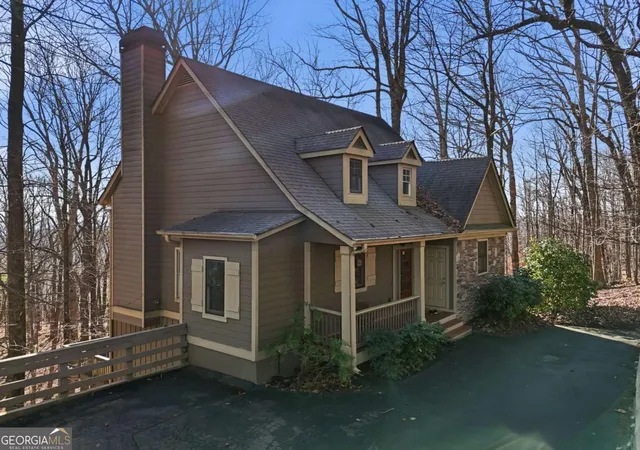 3rd image of 425 Sanderlin Mountain Dr, Jasper, GA 30143 | MLS# 10673427