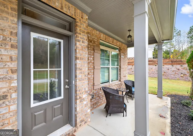 Photo 4 of Single family home for sale at 3551 Dockside Shrs Dr, Gainesville, GA 30506 | MLS# 10768347 | Listing updated on 2026-06-23
