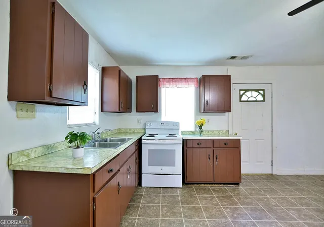 Photo 3 of Single family home for sale at 10216 Hwy 0315, Cataula, GA 31804 | MLS# 10834611 | Listing updated on 2026-09-10