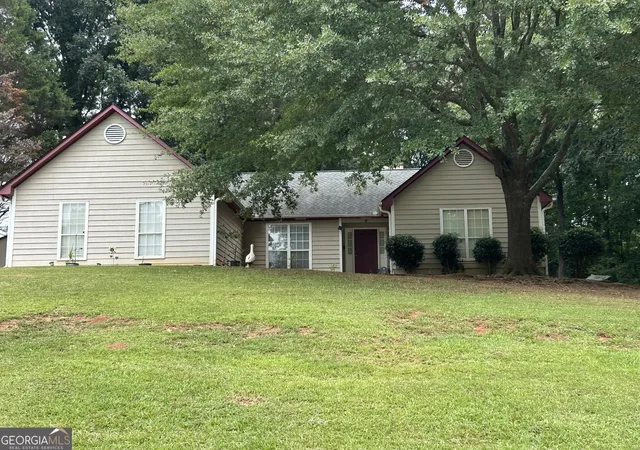 3rd image of 113 Timberwood Dr, Stockbridge, GA 30281 | MLS# 10813986