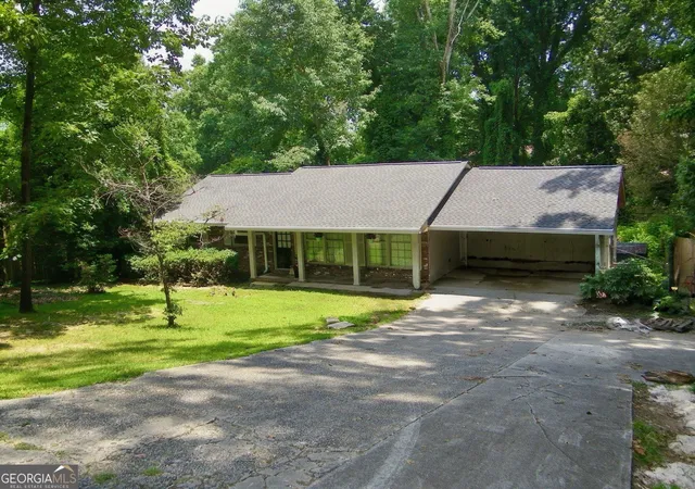 Photo 3 of Single family home for sale at 2831 Old Norcross Rd, Tucker, GA 30084 | MLS# 10795942 | Listing updated on 2026-10-07