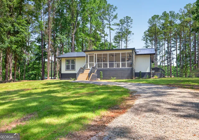 Photo 3 of Single family home for sale at 554 S Steel Brg Rd, Eatonton, GA 31024 | MLS# 10777221 | Listing updated on 2026-07-25