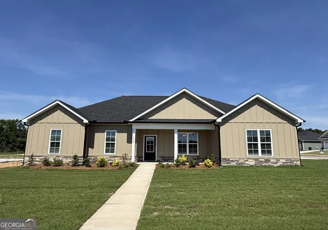 Photo 1 of Single family home for sale at 1255 Acadia Dr, Thomson, GA 30824 | MLS# 10782937 | Listing updated on 2026-08-06