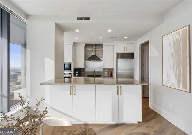 Photo 4 of Condo for sale at 3344 Peachtree Rd NE #4104, Atlanta, GA 30326 | MLS# 10759969 | Listing updated on 2026-06-15