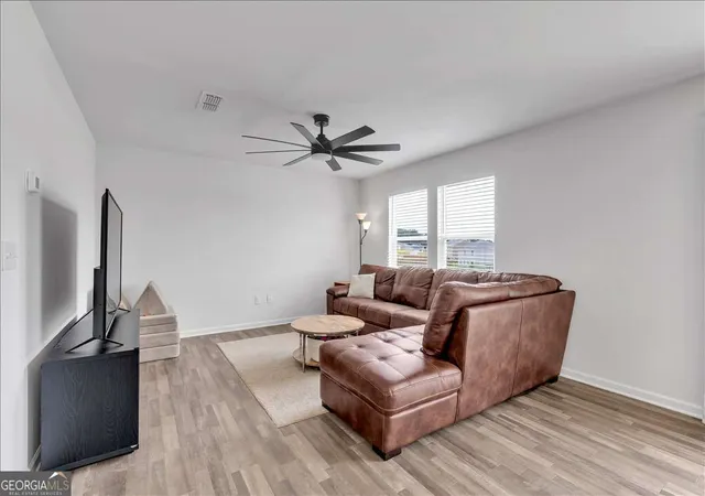 Photo 4 of Single family home for sale at 600 Tudor St, Kingston, GA 30145 | MLS# 10825422 | Listing updated on 2026-08-27