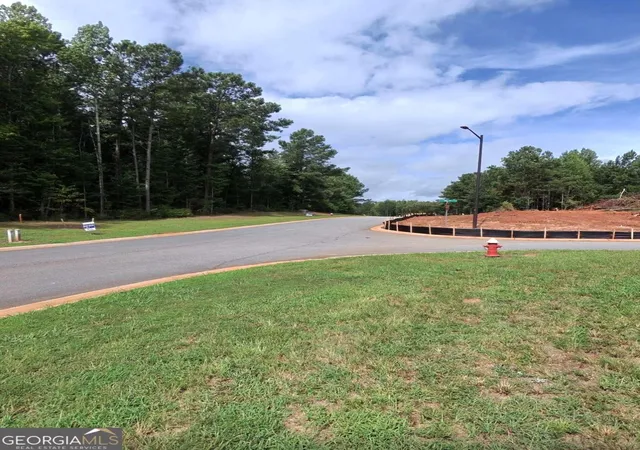 Photo 2 of Single family home for sale at 3 Wisteria Ln, Williamson, GA 30292 | MLS# 10813884 | Listing updated on 2026-08-11