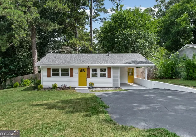 Photo 2 of Single family home for sale at 845 Chrysler Ave Se, Smyrna, GA 30080 | MLS# 10790988 | Listing updated on 2026-09-17