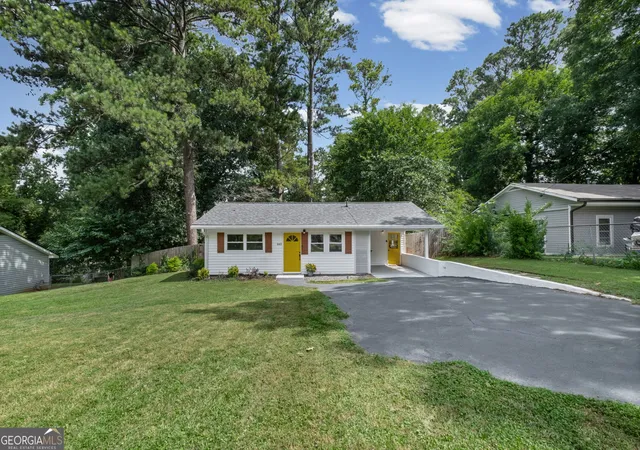 Photo 3 of Single family home for sale at 845 Chrysler Ave Se, Smyrna, GA 30080 | MLS# 10790988 | Listing updated on 2026-09-17