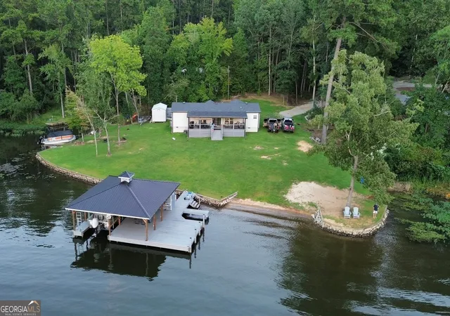 Homes for sale in Sparta, GA | 60 Bay Pt, Sparta, GA 31087 | MLS# 10787332