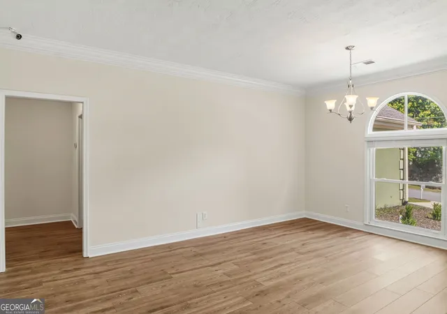 Photo 3 of Single family home for sale at 709 Oak Moss Dr, Lawrenceville, GA 30043 | MLS# 10835665 | Listing updated on 2026-09-11