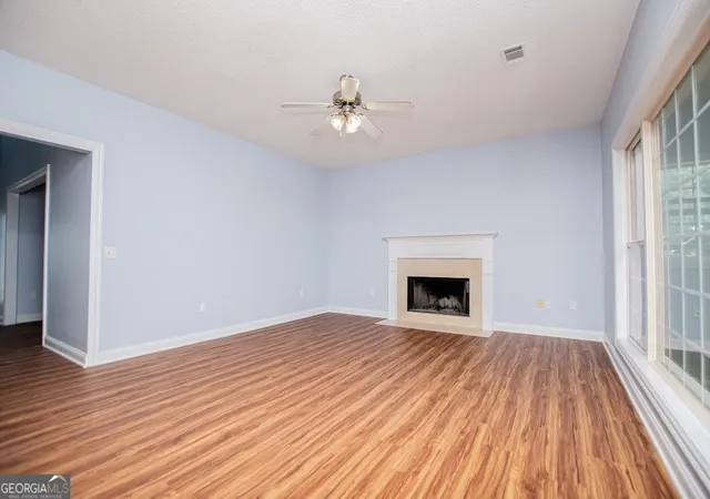Photo 4 of Single family home for sale at 233 Ivey Lake Pkwy, Temple, GA 30179 | MLS# 10818705 | Listing updated on 2026-08-18