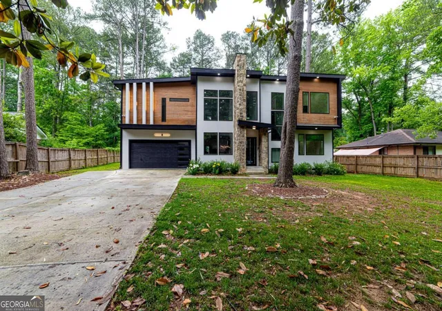 3rd image of 2963 Orion Dr, Decatur, GA 30033 | MLS# 10777275