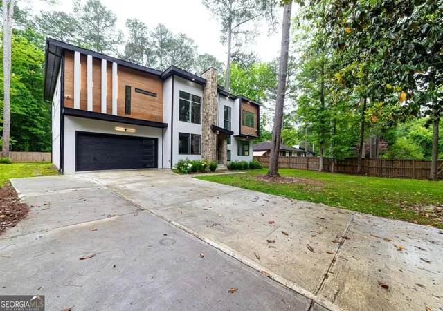 5th image of 2963 Orion Dr, Decatur, GA 30033 | MLS# 10777275