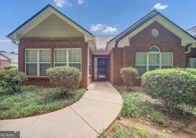 Photo 1 of Condo for sale at 3766 Villa Springs Cir #41, Powder Springs, GA 30127 | MLS# 10821100 | Listing updated on 2026-08-11