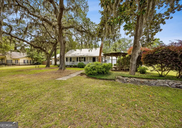 2nd image of 309 Mahan St, St. Marys, GA 31558 | MLS# 10783381