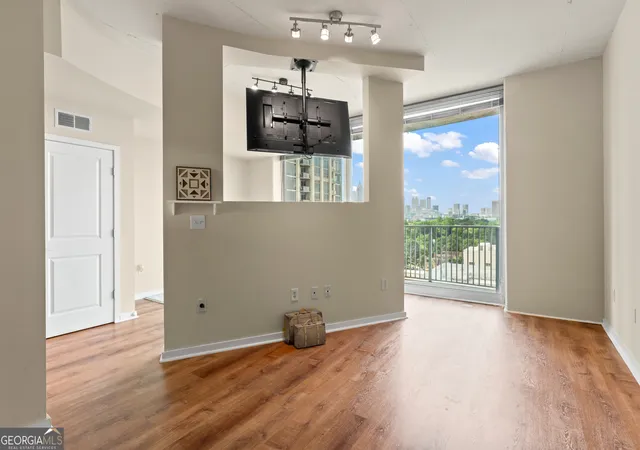 5th image of 361 17Th St Nw #1021, Atlanta, GA 30363 | MLS# 10809498