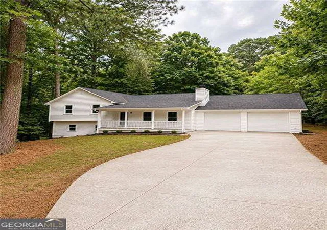 1st image of 6211 Emerald Springs Dr Se, Acworth, GA 30102 | MLS# 10818647
