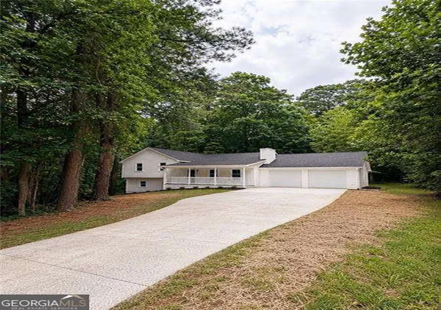 2nd image of 6211 Emerald Springs Dr Se, Acworth, GA 30102 | MLS# 10818647