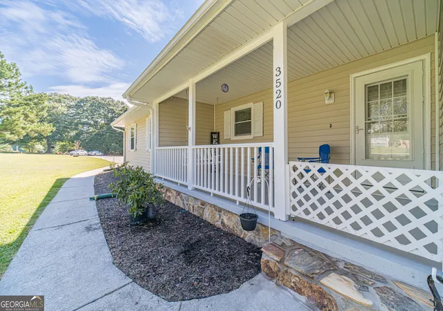 Photo 3 of Single family home for sale at 3520 Camelot Ct, Loganville, GA 30052 | MLS# 10833960 | Listing updated on 2026-09-10