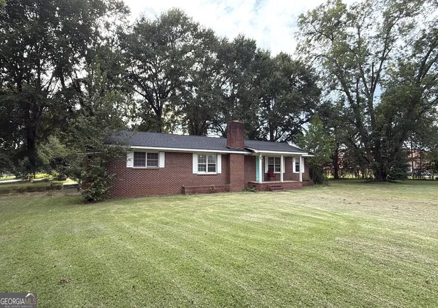 Photo 3 of Single family home for sale at 703 N 3Rd St, Vienna, GA 31092 | MLS# 10825492 | Listing updated on 2026-08-27