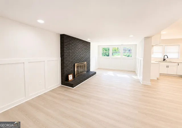 Photo 4 of Single family home for sale at 3994 E Hilda Cir, Decatur, GA 30035 | MLS# 10765345 | Listing updated on 2026-07-29
