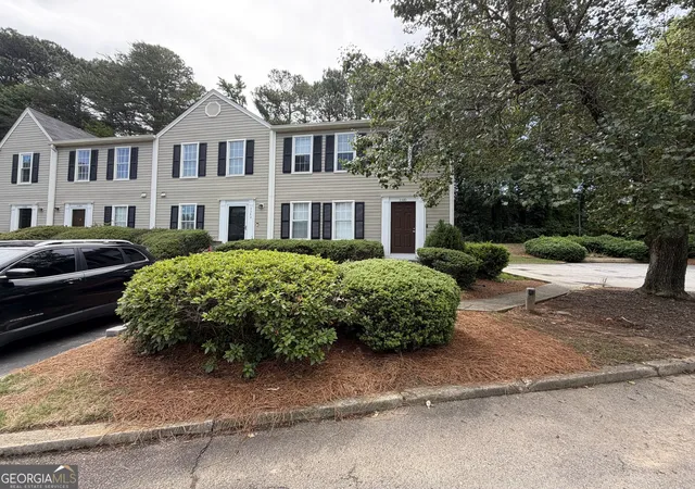 Townhouse for sale at 3380 Bayshore Dr, Atlanta, GA 30340 | MLS# 10760300