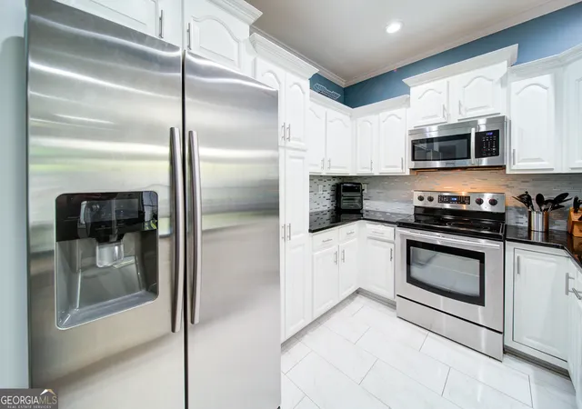 Listing Photo 4 - Condo for sale in building located at 602 Granby Hl Pl, Alpharetta, GA 30022