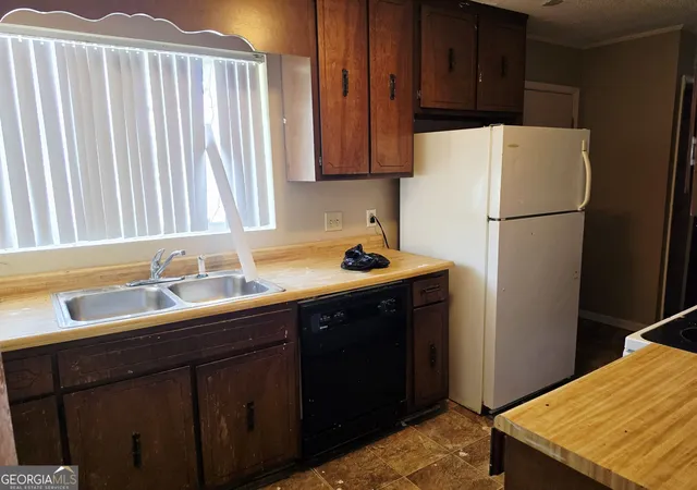 Photo 3 of Single family home for sale at 601 Friar Tuck Ln, Macon, GA 31220 | MLS# 10821035 | Listing updated on 2026-08-20