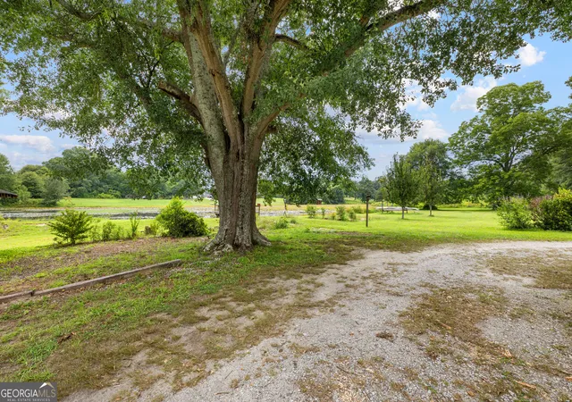 Photo 4 of Single family home for sale at 1651 Highway 92 S, Fayetteville, GA 30215 | MLS# 10795851 | Listing updated on 2026-09-04