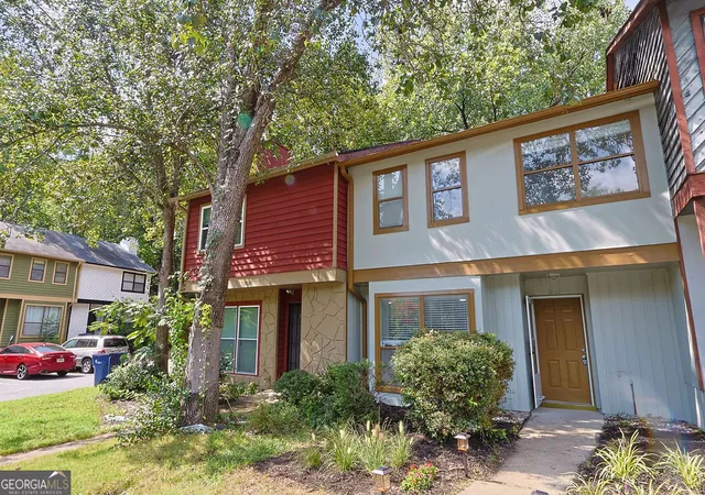 Photo 3 of Townhouse for sale at 3620 Cobble Mill Ln, Clarkston, GA 30021 | MLS# 10829369 | Listing updated on 2026-09-03