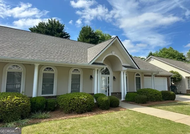Photo 3 of Single family home for sale at 129 Leyland Hills Dr, Clarkesville, GA 30523 | MLS# 10742537 | Listing updated on 2026-06-12